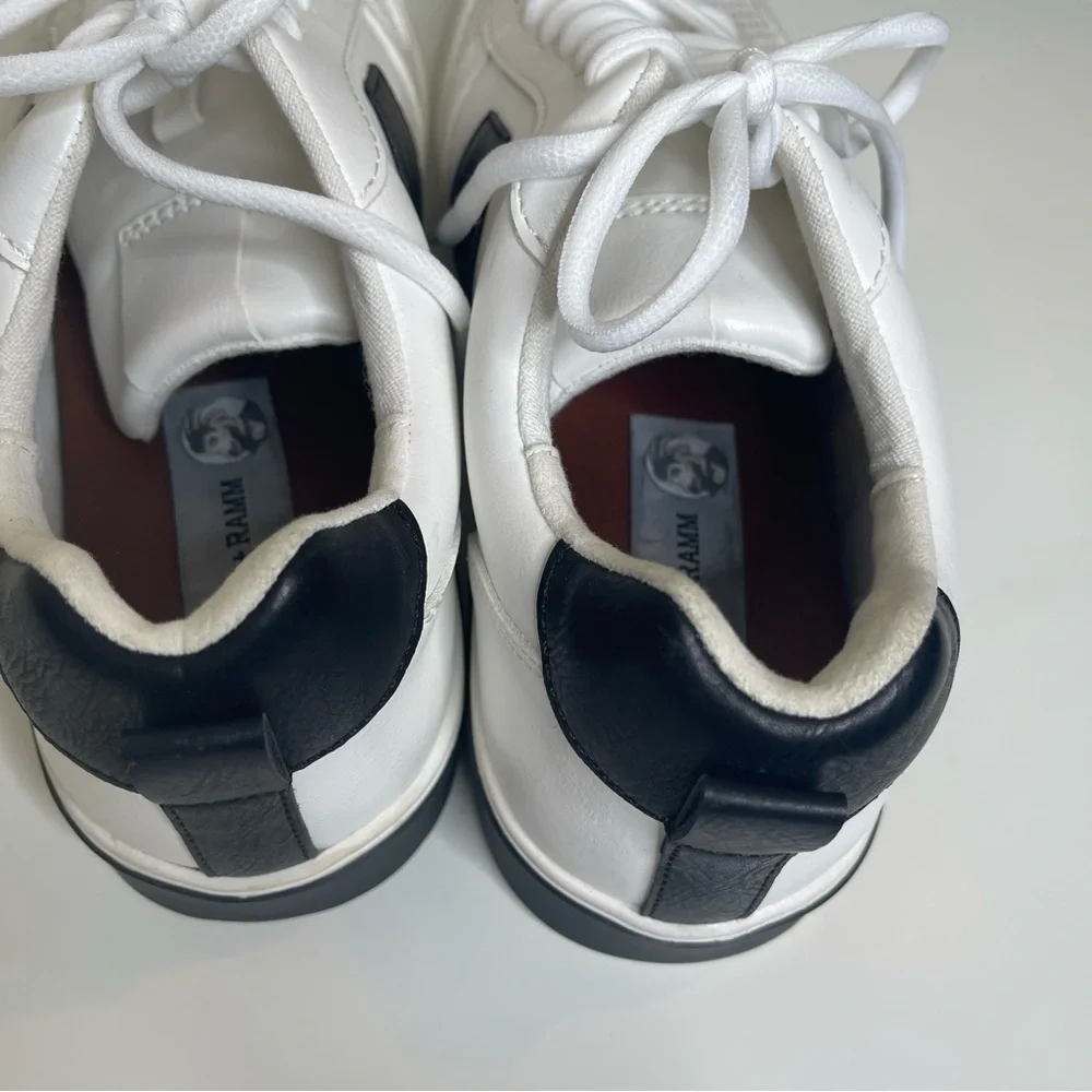Strauss + Ramm THE COURT - WHITE BLACK